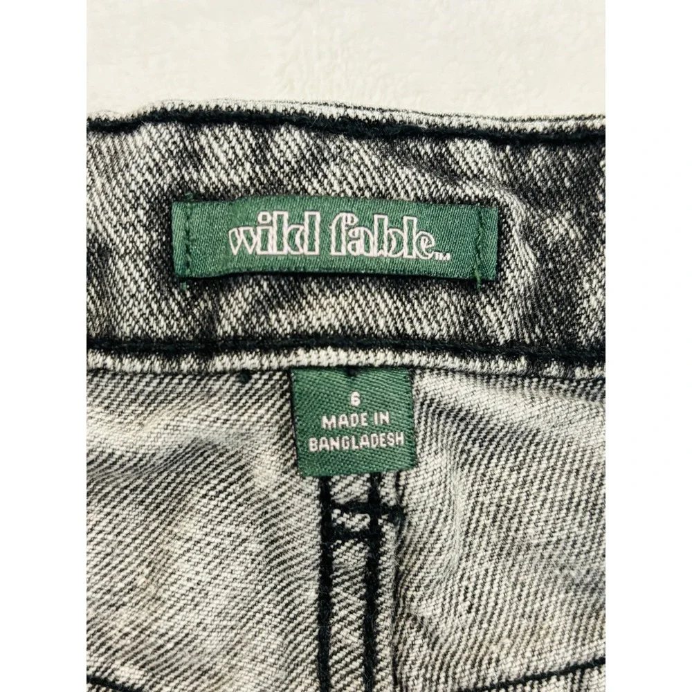 Wild Fable Acid Wash Distressed Denim Shorts Gray Button Fly Size 6